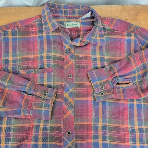 Ladies' Vintage LL Bean Plaid Button Up Shirt - Picture 5 of 9